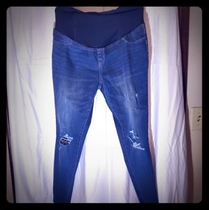 *MATERNITY* dark distressed jean jeggings